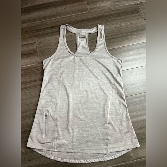 Reebok Tank‎ Top - Picture 1 of 9
